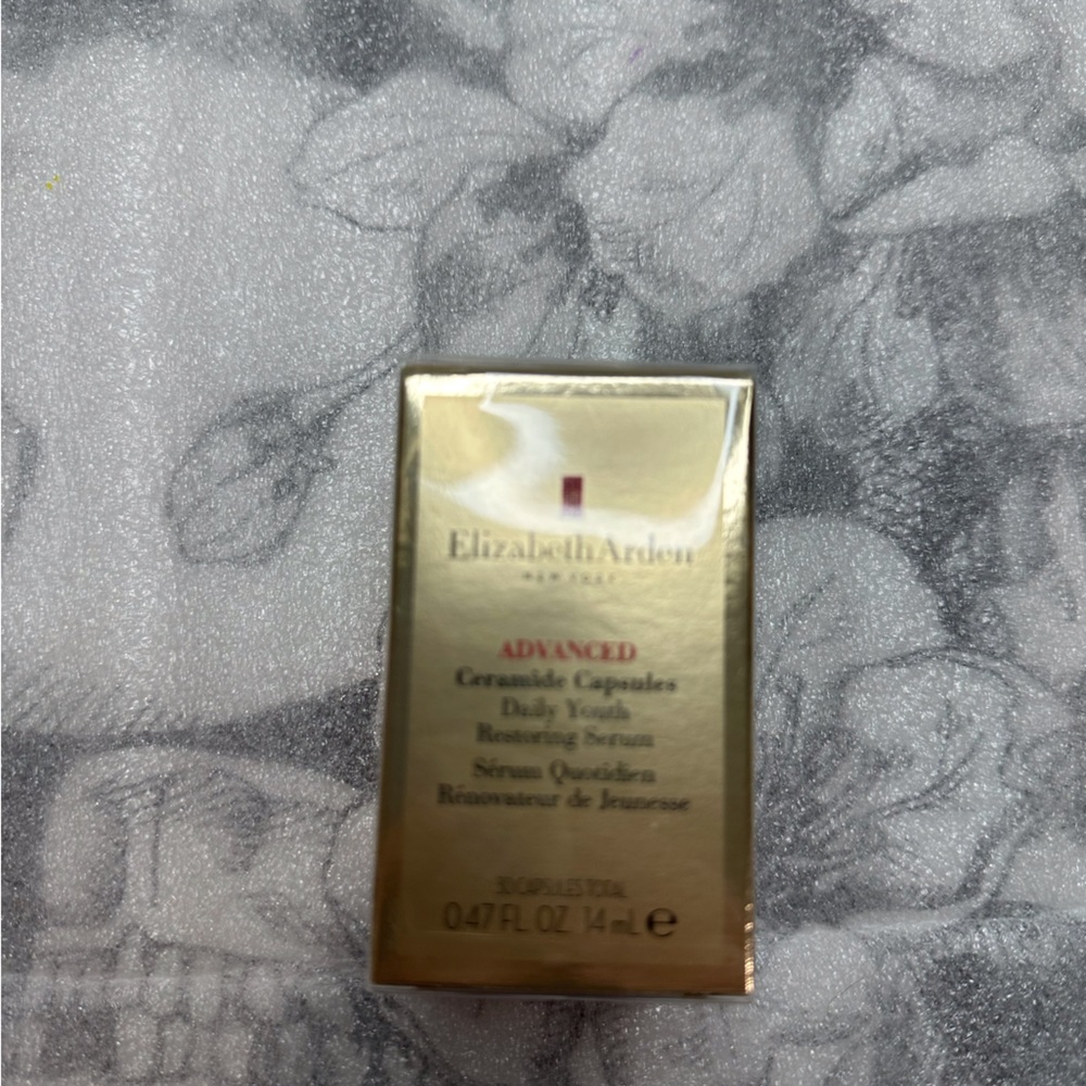 Elizabeth Arden Gold Skincare Box